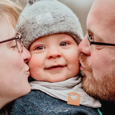 familienfotografie hannover-familienfotografin-hannover-fotostudio wunstorf-fotografin hannover-familienfotoshooting hannover-familienfotos-familienshooting-fotoshooting-wunstorf-kreativnus-schmidt-familie-outdoor