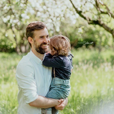 fotografin-wunstorf-kreativnus-schmidt-fotografie-apfelblütenshooting
