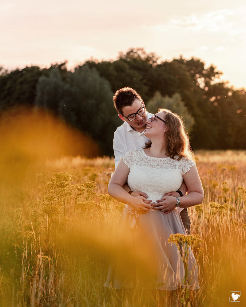paarshooting-verlobungsshooting-region hannover-kreativnus schmidt fotografie-wunstorf-outdoor-sommer