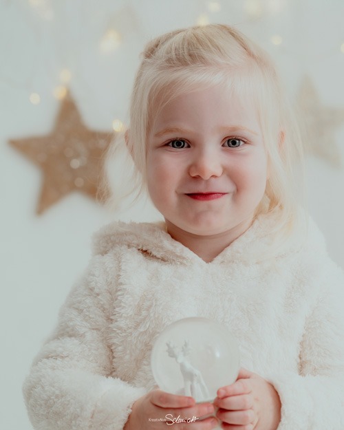 weihnachtsfotoshooting-hannover-wunstorf-kindershooting-weihnachtsshooting-fotoshooting-25-kreativnus schmidt fotografie-weihnachtsshooting